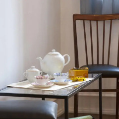 Апартаменты Downtown Vintage Deluxe Apartment | RentExperience. в номере