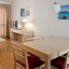 Отель Apartamentos Los Robles комната для гостей фото 4