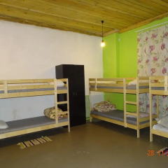 Hostel Vesna Кровать в мужском общем номере двухъярусные кровати фото 12