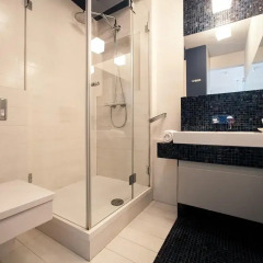 Отель Platinum Towers Central Apartments Польша, Варшава - отзывы, цены и фото номеров - забронировать отель Platinum Towers Central Apartments онлайн ванная