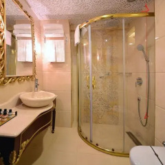 My Golden Hotel ванная фото 2