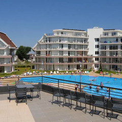Отель Sun Village Apartcomplex спортивное сооружение