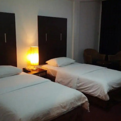 Отель The Pavilion Place 3* Улучшенный номер с двуспальной кроватью фото 2