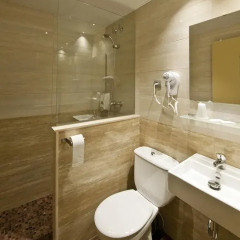 Отель Hostal Barcelona Стандартный номер фото 25
