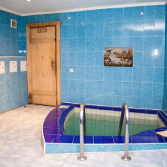 Гостиница Gostinichnyi Komplex Okhotnichiy Prival бассейн