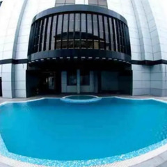 Отель The Avenue Suites Нигерия, Лагос - отзывы, цены и фото номеров - забронировать отель The Avenue Suites онлайн бассейн фото 2