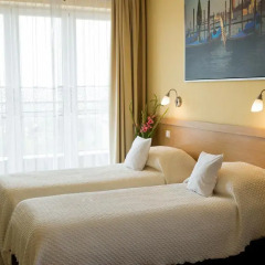 WM Hotel System Sp. z o.o. 3* Апартаменты разные типы кроватей фото 2