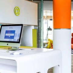 Отель Novotel Koln City банкомат