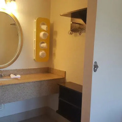 Отель Motel 6 Columbus OSU 2* Стандартный номер с 2 отдельными кроватями