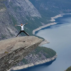Отель Trolltunga Studios спортивное сооружение
