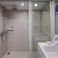 Mandarin Hotel Managed by Centre Point 4* Номер Mandarin connected с различными типами кроватей фото 15