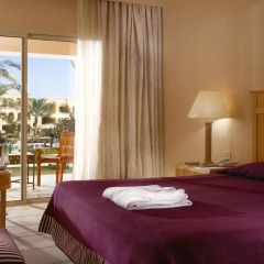 Отель Jaz Makadi Star & Spa 5* Улучшенный семейный номер с двуспальной кроватью фото 2