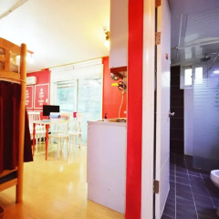 Отель Han River Guesthouse 2* Семейная студия с двуспальной кроватью фото 7