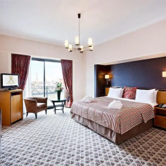 Отель Metropole 5* Улучшенный номер с двуспальной кроватью фото 4
