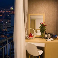 Love Nha Trang Hotel 3* Стандартный семейный номер с двуспальной кроватью фото 4