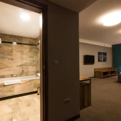 Отель Holiday Inn Krakow City Centre 5* Представительский номер с различными типами кроватей фото 3