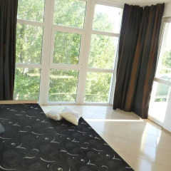 Апартаменты Sofia Apartments In Sunny Residence Солнечный берег комната для гостей фото 3