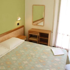 Jammin' Rimini Backpackers Hotel Стандартный номер двуспальная кровать