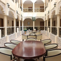 Отель Al Seef Hotel ОАЭ, Шарджа - 3 отзыва об отеле, цены и фото номеров - забронировать отель Al Seef Hotel онлайн интерьер отеля фото 3