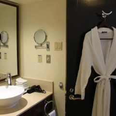 Отель The Westin Resort Guam 4* Улучшенный номер с различными типами кроватей фото 2