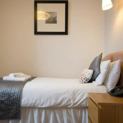 Отель Innkeeper's Lodge London, Greenwich 4* Стандартный номер с различными типами кроватей фото 2