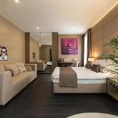 Отель Dominic & Smart Luxury Suites Republic Square 4* Представительский люкс с различными типами кроватей