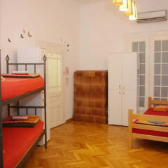 Time Hostel Кровать в общем номере с двухъярусной кроватью фото 6