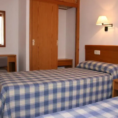 Отель S'Olivera Apartamentos Апартаменты с различными типами кроватей фото 12