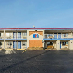 Отель Motel 6 Buckeye Lake парковка