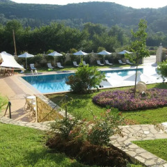 Отель Paradise Inn бассейн