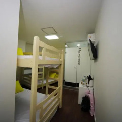 Отель 24 Guesthouse Seoul City Hall 2* Стандартный номер с двухъярусной кроватью фото 10