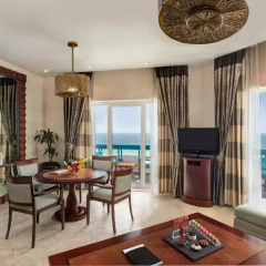 Ajman Hotel 5* Люкс повышенной комфортности с различными типами кроватей