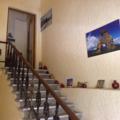 Отель Travelers Hostel Армения, Ереван - отзывы, цены и фото номеров - забронировать отель Travelers Hostel онлайн интерьер отеля фото 2