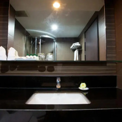 Отель Aspria Grand Regency Sukhumvit 22 (ex. Check Inn Regency Park) 4* Улучшенный номер фото 3