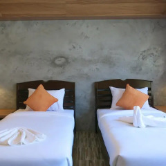 K.L. Boutique Hotel 2* Улучшенный номер с 2 отдельными кроватями