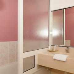 Отель Hostellerie Saint Vincent Beauvais Aéroport ванная