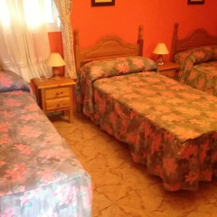 Отель Hostal Carmona Стандартный номер двуспальная кровать фото 2