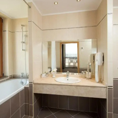 Отель Club Hotel Miramar - Все включено Болгария, Аврен - отзывы, цены и фото номеров - забронировать отель Club Hotel Miramar - Все включено онлайн ванная