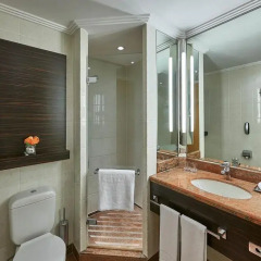 Отель Hilton Frankfurt City Centre 5* Стандартный номер с 2 отдельными кроватями фото 3