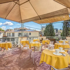 Hotel Azzi питание