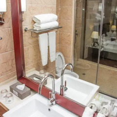 Golden Tulip Essential Airport Hotel Lagos 3* Номер Делюкс с различными типами кроватей фото 3