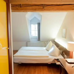 Отель Goldener Schlüssel 3* Стандартный номер с двуспальной кроватью фото 6