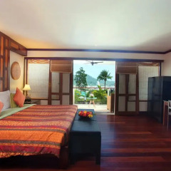 Отель Baan Yin Dee Boutique Resort 4* Номер Делюкс двуспальная кровать фото 4