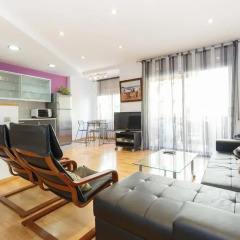 Отель Apartamentos Avenida Gaudi Барселона комната для гостей фото 5