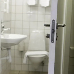 Отель Lisebergsbyn 3* Коттедж с различными типами кроватей фото 4
