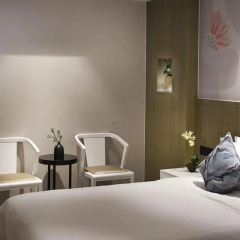 Paco Hotel Guangzhou Gangding Metro Branch 4* Улучшенный номер с различными типами кроватей фото 3