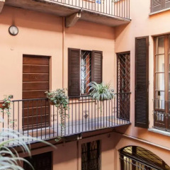 Отель easyhomes - Duomo Agnello Италия, Милан - отзывы, цены и фото номеров - забронировать отель easyhomes - Duomo Agnello онлайн балкон