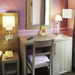 Отель Hôtel Poussin 3* Стандартный номер с различными типами кроватей фото 8
