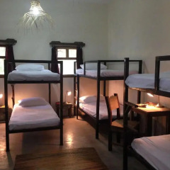 Somewhere Nice - Hostel Кровать в общем номере с двухъярусной кроватью