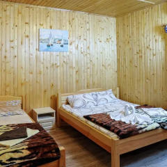 Katrin Hotel Семейный люкс с двуспальной кроватью